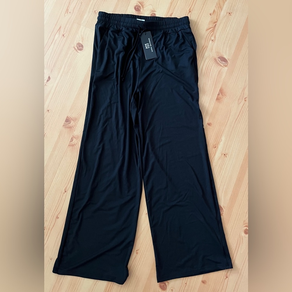 Women’s NWT Sarin Mathew’s Black Comfy Pants Size XL